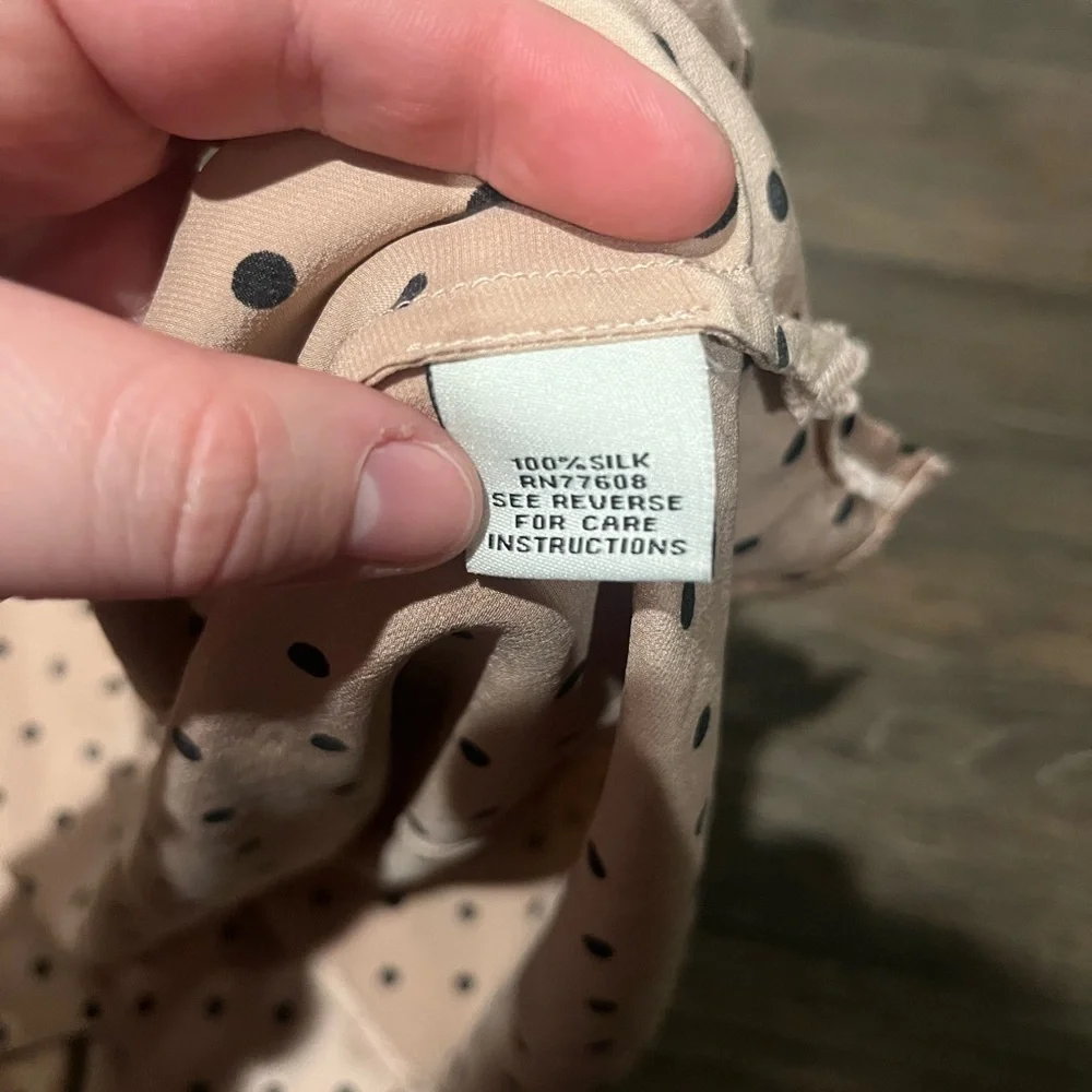 J. Peterman Black Polka Dot 100% Silk Button Up - Picture 4 of 8